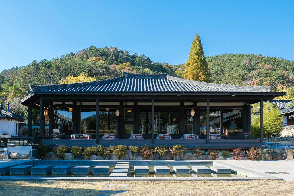 台中西屯｜野驢小餐館 Wild Donkey．秋紅谷白色質感小屋，台北人氣餐廳進駐台中 @飛天璇的口袋