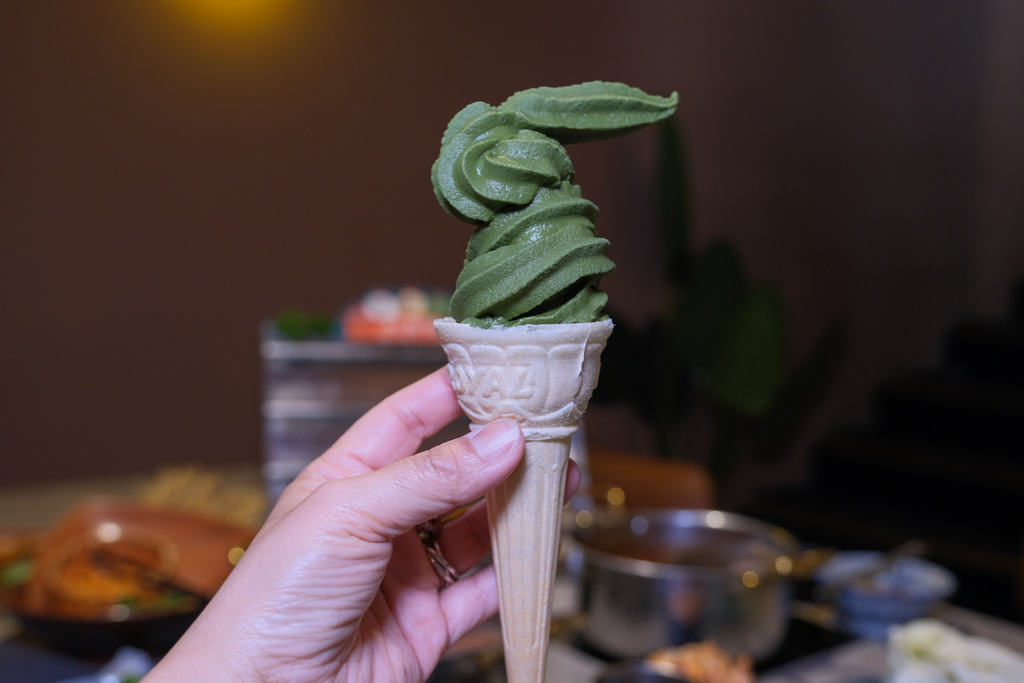 台中西區｜月團圓雞湯火鍋．個人鍋388元以上，50種自助百匯食材，一個人就可以吃鴛鴦鍋 @飛天璇的口袋