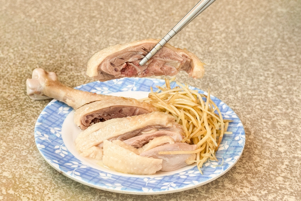 台中北區｜一心當歸鴨．一中商圈30年麵攤，滷味和鴨肉是人氣必點 @飛天璇的口袋