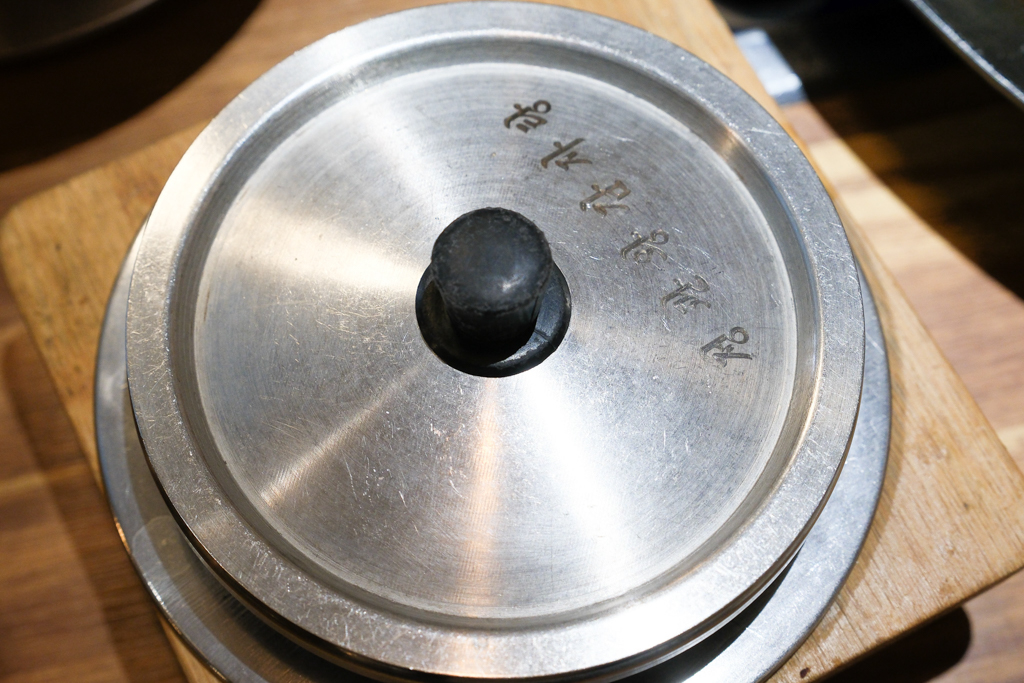 韓國釜山｜王土豆湯總店 정관왕감자탕．釜山超好吃馬鈴薯排鍋湯，機張超人氣排隊美食 @飛天璇的口袋