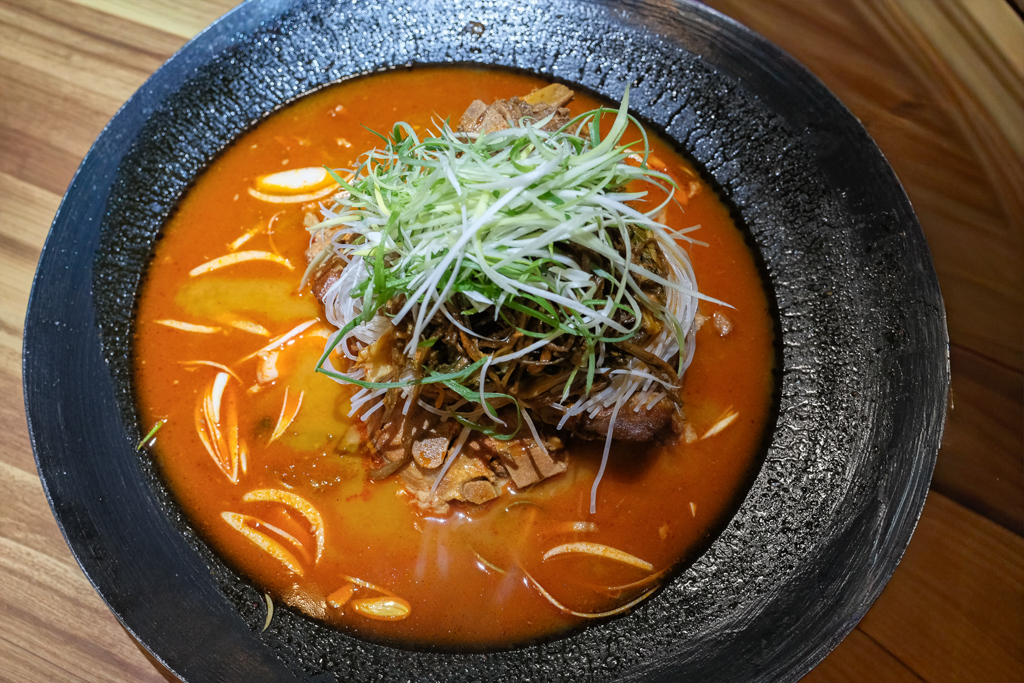 韓國釜山｜王土豆湯總店 정관왕감자탕．釜山超好吃馬鈴薯排鍋湯，機張超人氣排隊美食 @飛天璇的口袋