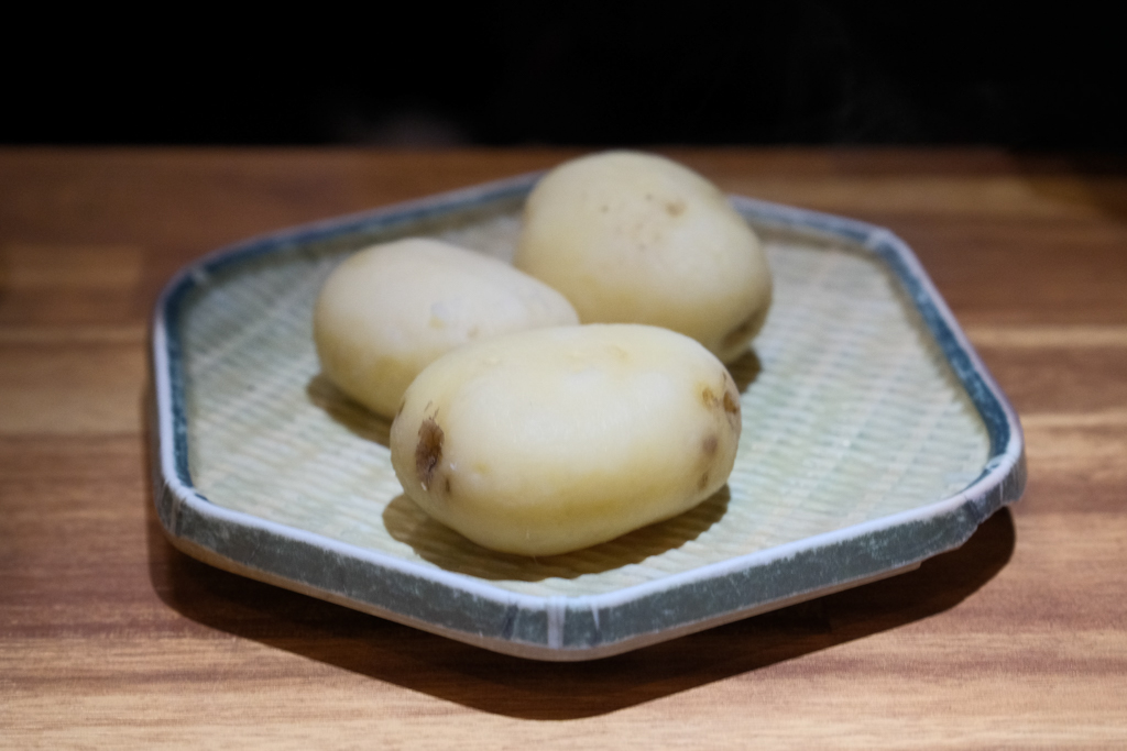 韓國釜山｜王土豆湯總店 정관왕감자탕．釜山超好吃馬鈴薯排鍋湯，機張超人氣排隊美食 @飛天璇的口袋