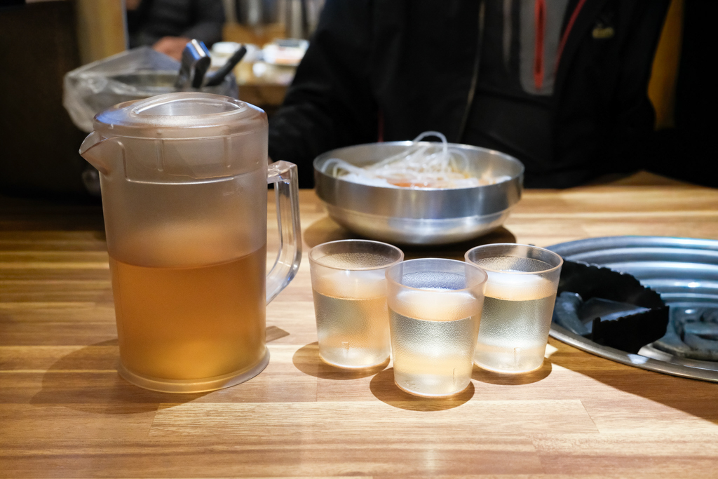 韓國釜山｜王土豆湯總店 정관왕감자탕．釜山超好吃馬鈴薯排鍋湯，機張超人氣排隊美食 @飛天璇的口袋