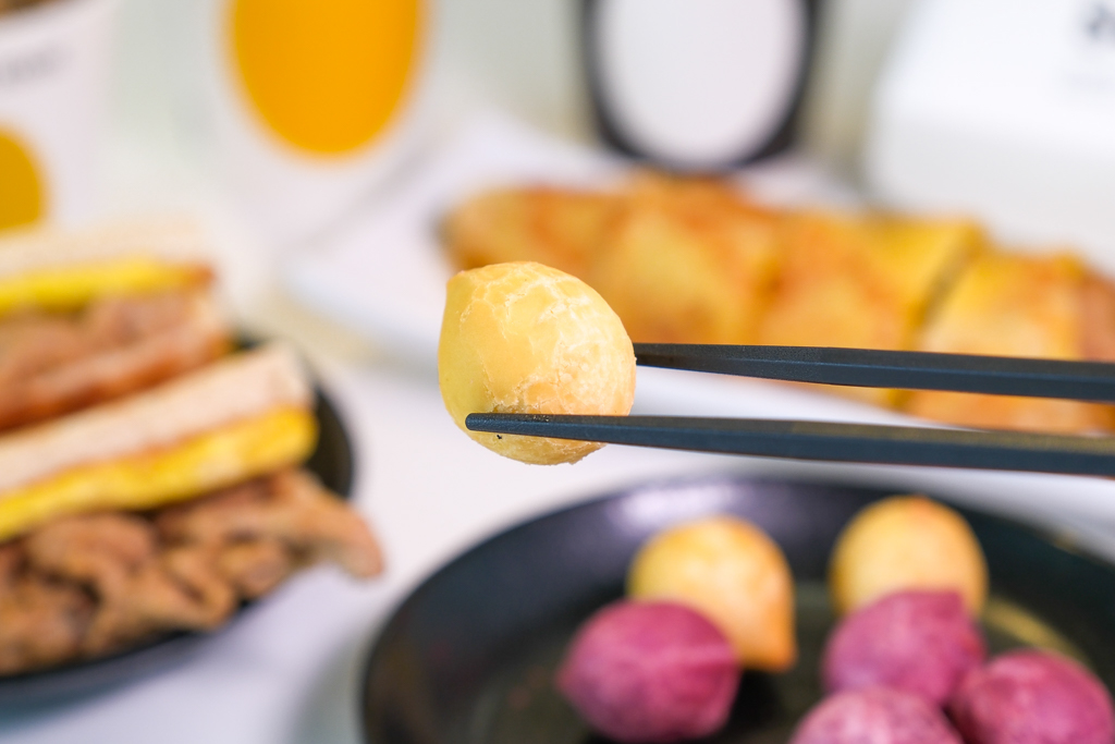 台中西區｜酥力蛋餅 三民店 SOORI EGGS Taichung．台中文青風早餐店，有大腸麵線和剁椒蛋餅 @飛天璇的口袋