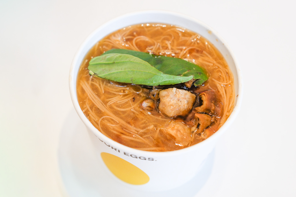 台中西區｜酥力蛋餅 三民店 SOORI EGGS Taichung．台中文青風早餐店，有大腸麵線和剁椒蛋餅 @飛天璇的口袋