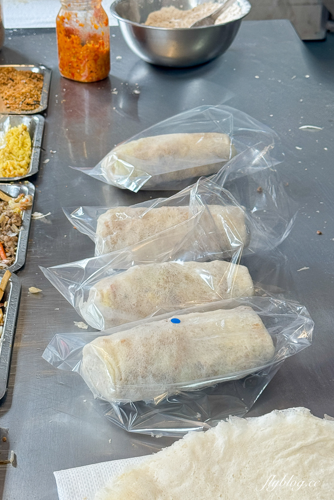 台中太平|紋綻潤餅.買潤餅也要排隊,各大夜市也有固定擺攤 @飛天璇的口袋 台中太平|紋綻潤餅.買潤餅也要排隊,各大夜市也有固定擺攤 @飛天璇的口袋