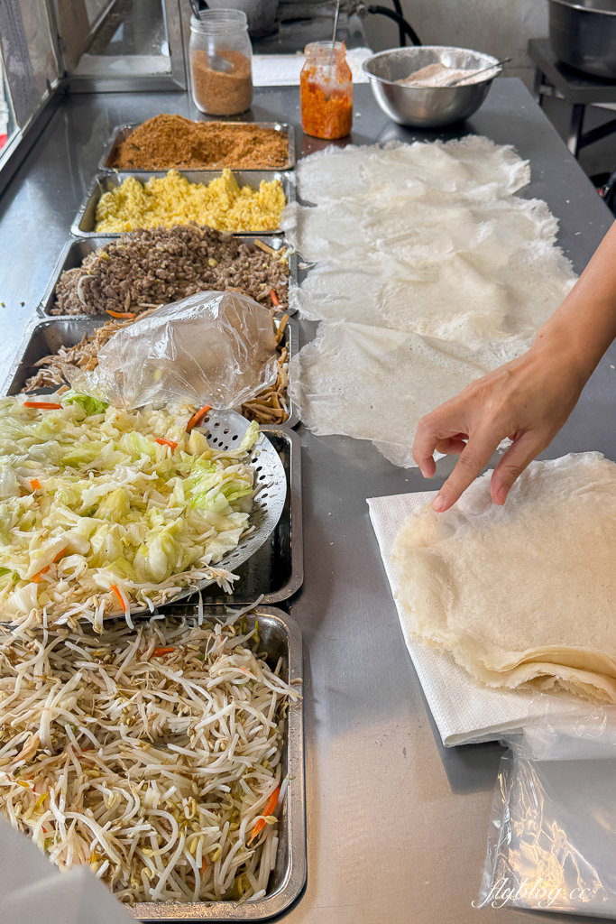 台中太平｜紋綻潤餅．買潤餅也要排隊，各大夜市也有固定擺攤 @飛天璇的口袋
