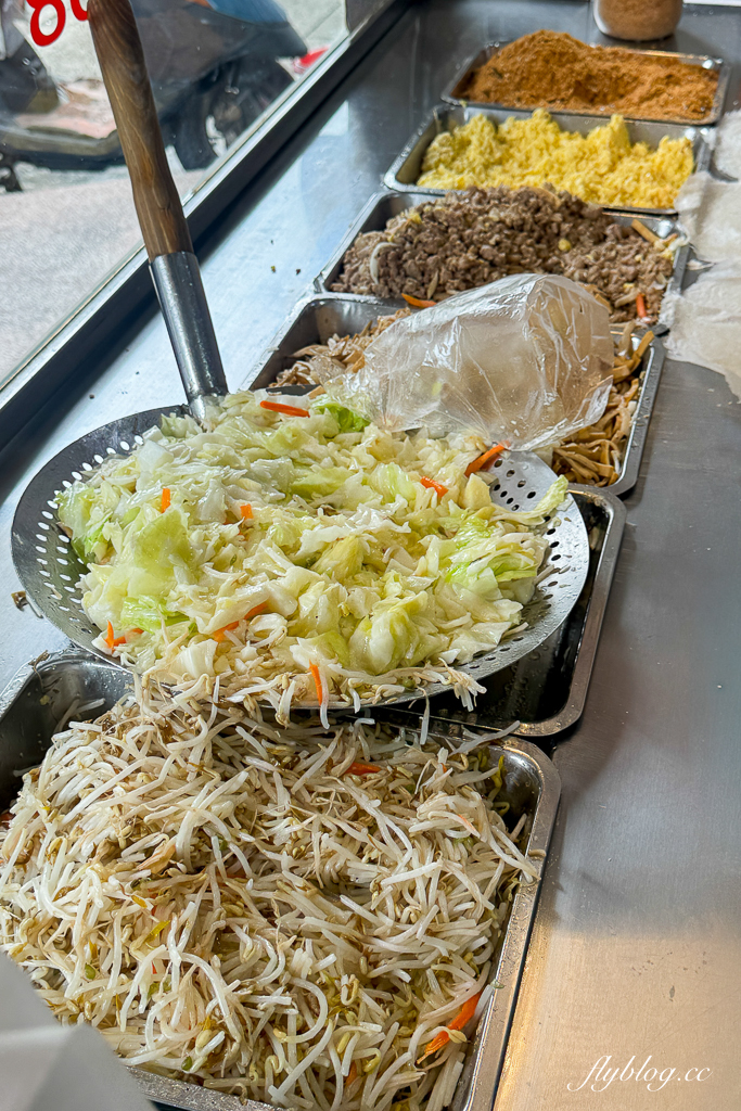 台中太平｜紋綻潤餅．買潤餅也要排隊，各大夜市也有固定擺攤 @飛天璇的口袋