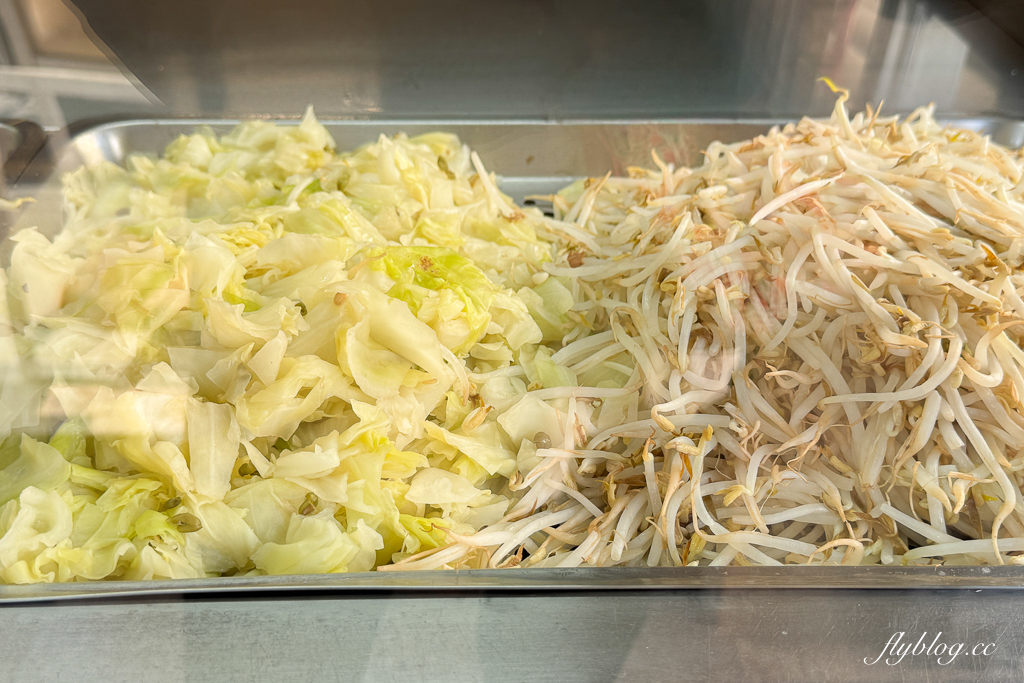 台中北屯|劉小姐潤餅.九號步道銅板美食,每日現做手工餅皮 @飛天璇的口袋 台中北屯|劉小姐潤餅.九號步道銅板美食,每日現做手工餅皮 @飛天璇的口袋