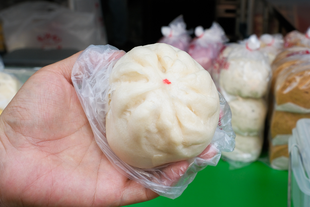 苗栗通霄｜阿潔饅頭．天然老麵發酵揉製麵糰，2000元創業腳踏車沿街叫賣 @飛天璇的口袋