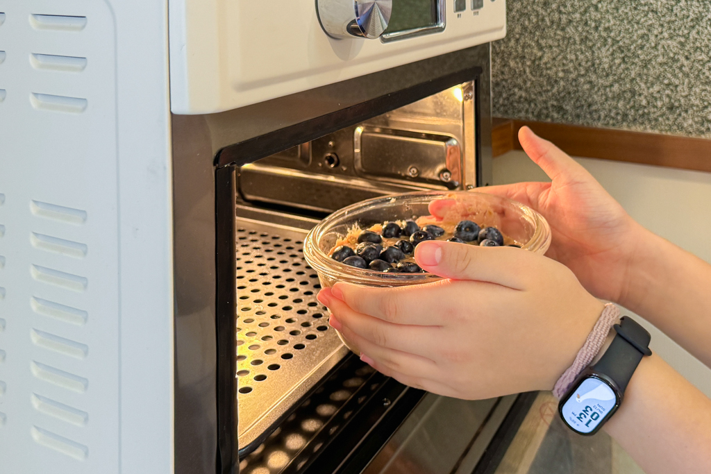 食譜分享｜香蕉燕麥蛋糕．減醣也可以吃的甜點，一片100多卡無負擔 @飛天璇的口袋