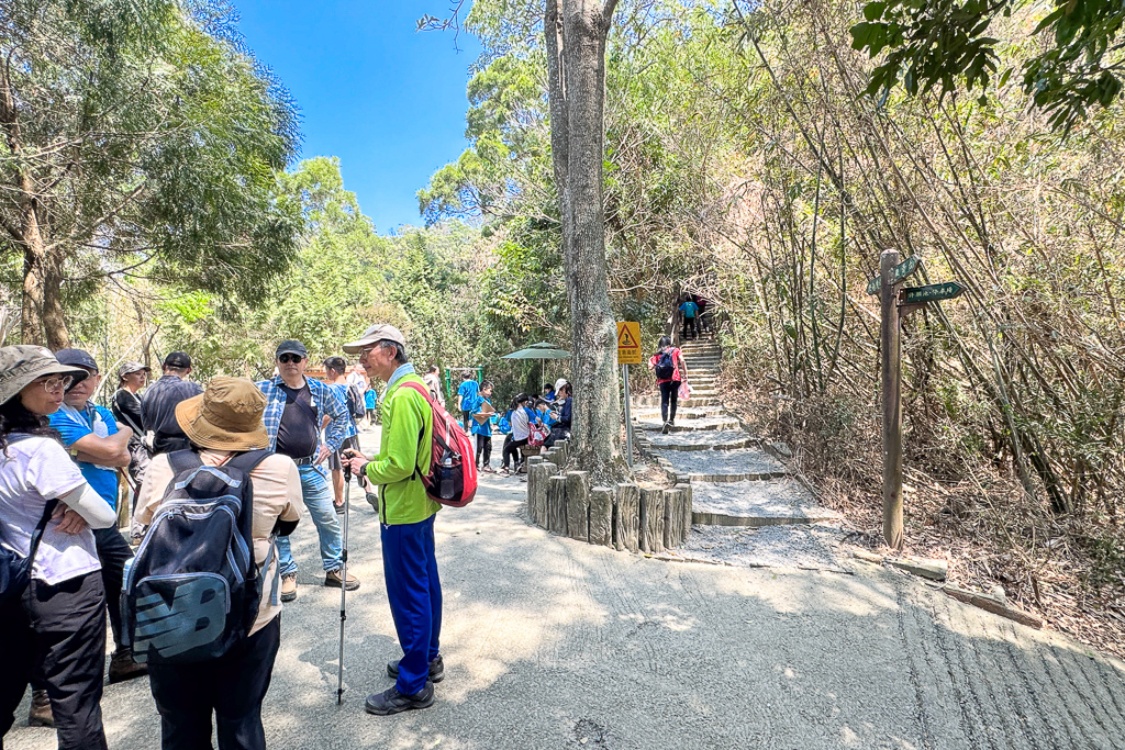 台中潭子｜新田登山步道．挑戰1063階木棧階梯．編號40小百岳聚興山 @飛天璇的口袋