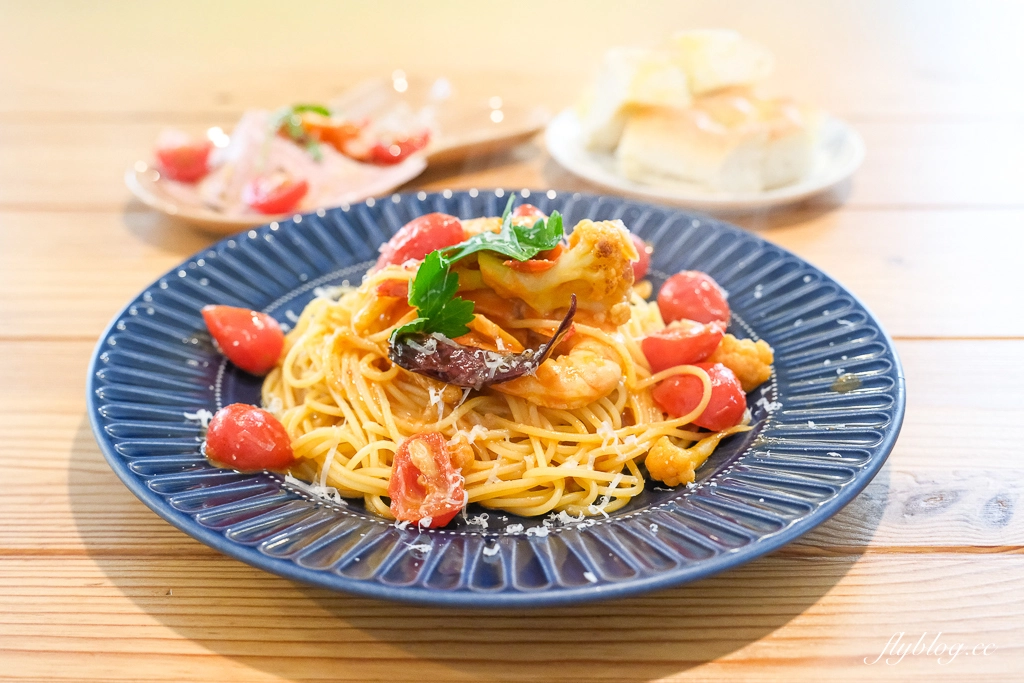 【台中泰式餐廳】泰過熱時尚泰式料理。新加坡來的好滋味，全新菜單再出擊！ @飛天璇的口袋