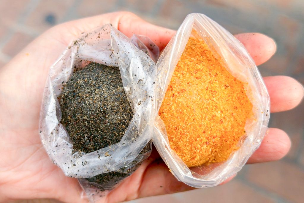 苗栗通霄|白沙屯阿保師客家米食.白沙屯拱天宮廣場旁,麻糬很貴但是很大顆 @飛天璇的口袋 苗栗通霄|白沙屯阿保師客家米食.白沙屯拱天宮廣場旁,麻糬很貴但是很大顆 @飛天璇的口袋