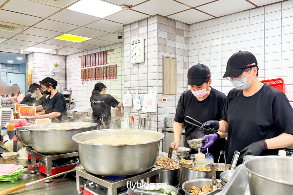 台中西區｜夜間部爌肉飯．台中米其林必比登推薦，公益路商圈宵夜美食 @飛天璇的口袋