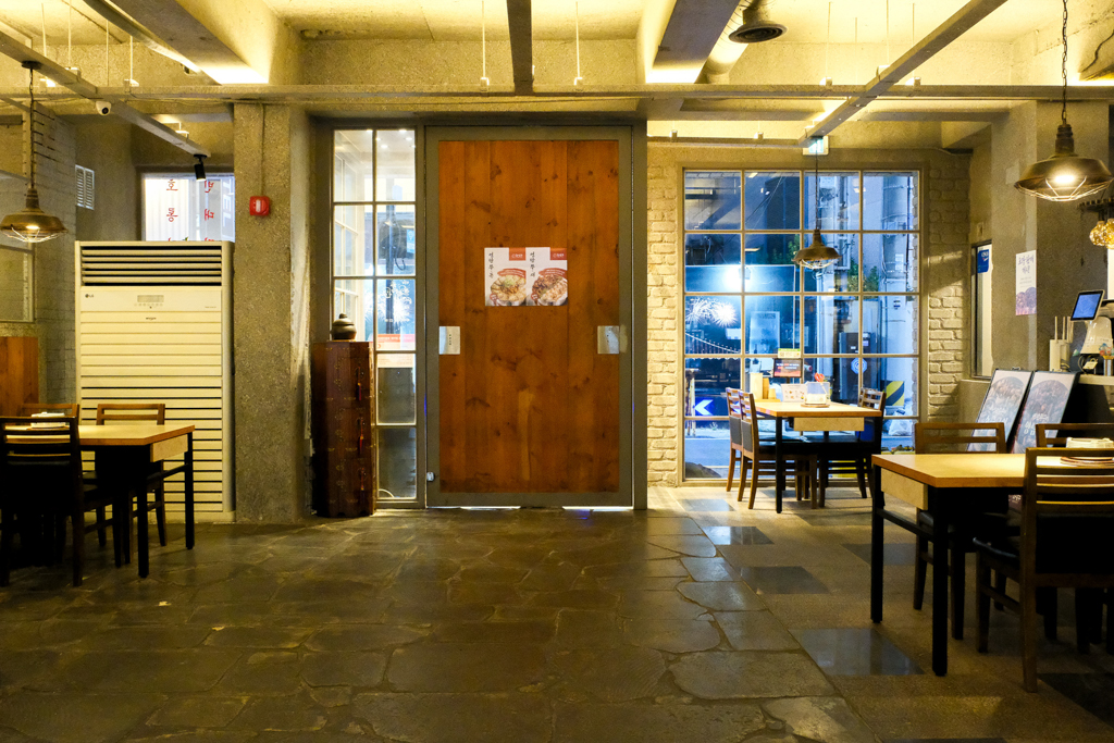 韓國釜山｜화달구연탄쭈꾸미 炭烤八爪章魚．廣安里排隊美食，非尖峰用餐時間不用排隊 @飛天璇的口袋