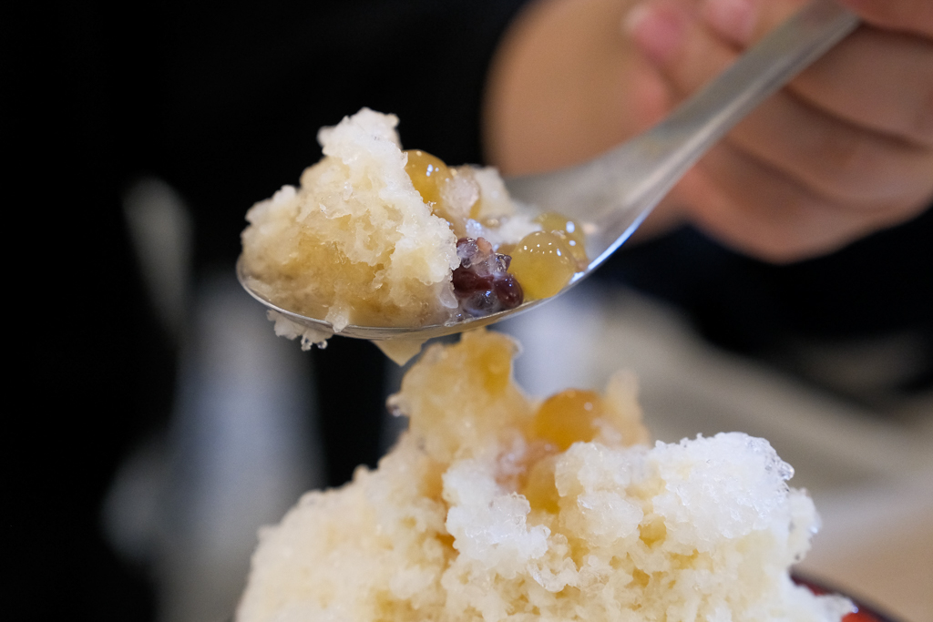 苗栗通霄｜勇心熊貓嫩豆花．拱天宮前面豆花店，有可愛的黑白豆花 @飛天璇的口袋