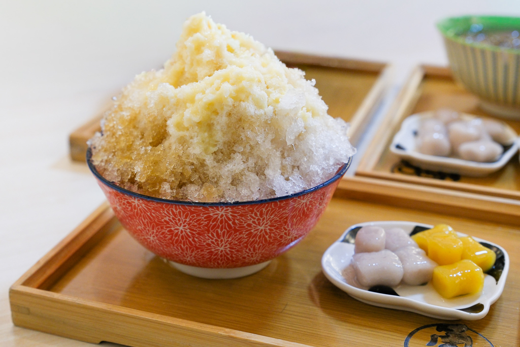 苗栗通霄｜勇心熊貓嫩豆花．拱天宮前面豆花店，有可愛的黑白豆花 @飛天璇的口袋