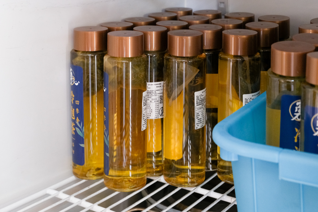 苗栗通霄｜勇心熊貓嫩豆花．拱天宮前面豆花店，有可愛的黑白豆花 @飛天璇的口袋