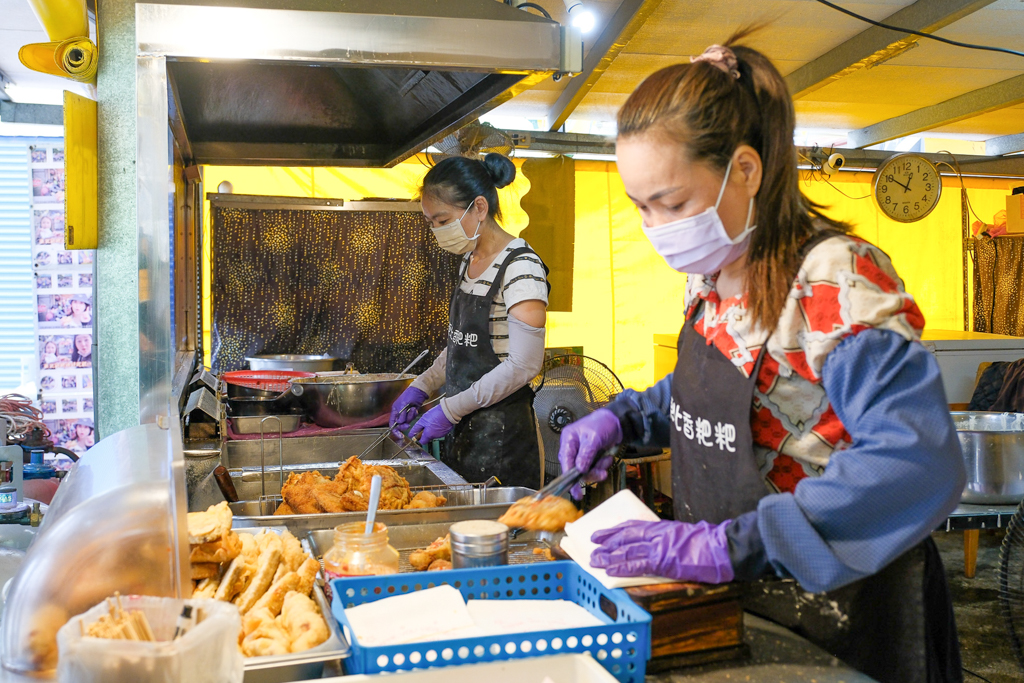 苗栗通霄｜白沙屯美食．拱天宮拜媽祖吃美食，白沙屯10間小吃美食整理 @飛天璇的口袋