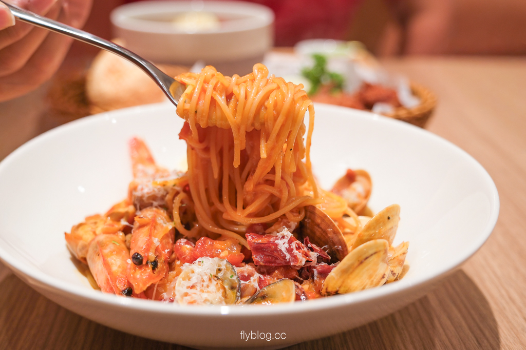 台中北屯｜Woosa 屋莎洋食鬆餅屋 台中漢神店．必吃雲朵舒芙蕾鬆餅，台灣在地日式洋食餐廳 @飛天璇的口袋