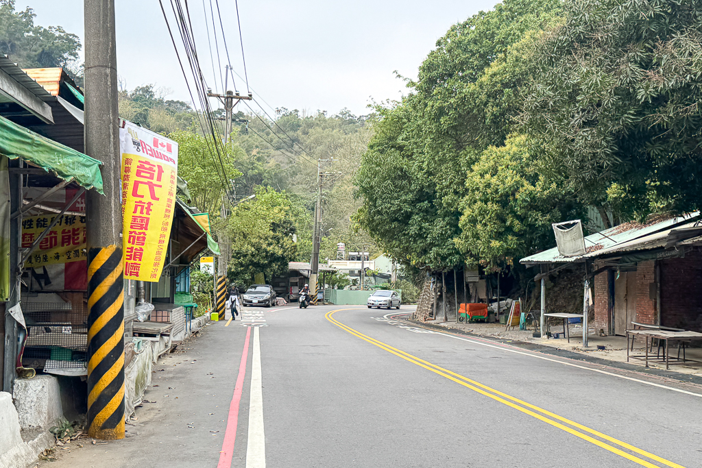 台中北屯｜南觀音山登山步道．編號42小百岳就在台中市區，必拍打卡點黃金佛手 @飛天璇的口袋