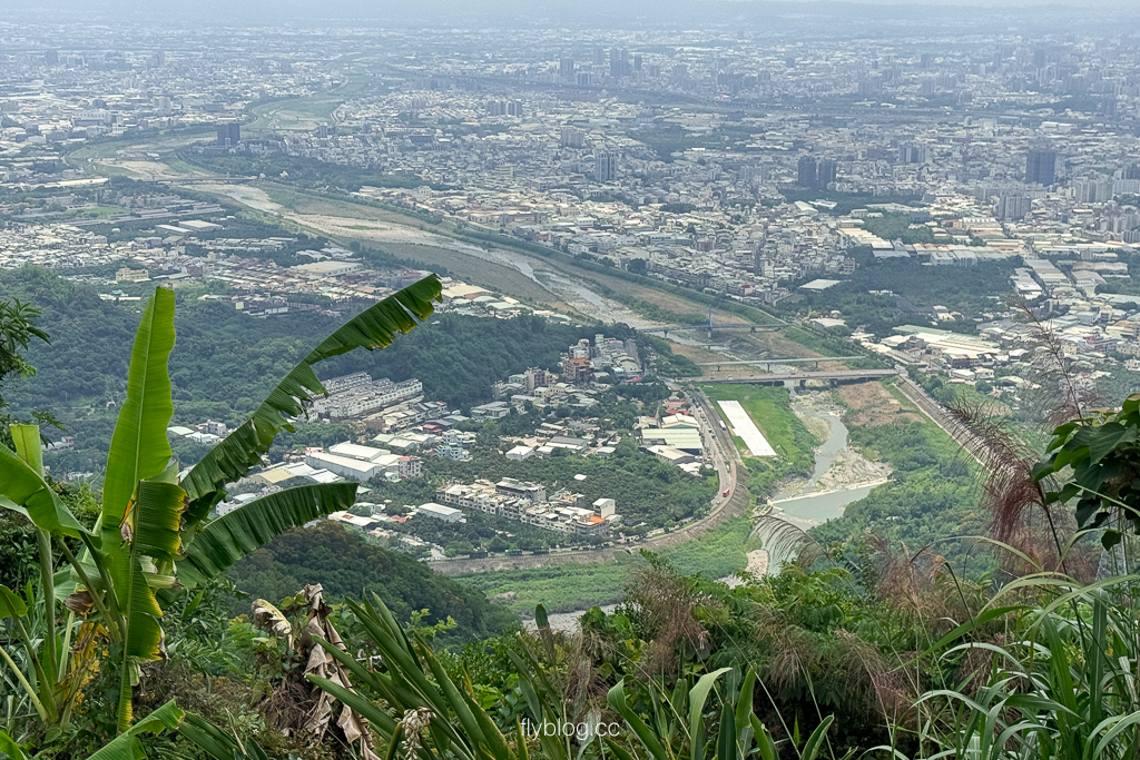 台中太平｜咬人狗坑生態景觀步道．第一步道來回不用兩小時，編號43小百岳三汀山 @飛天璇的口袋