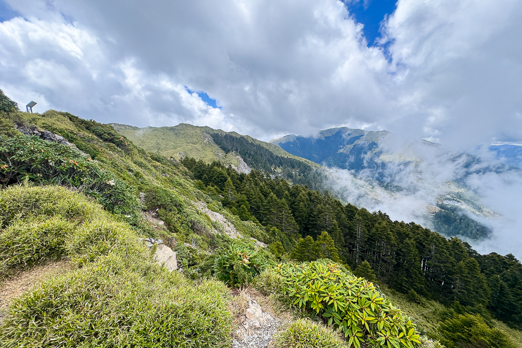 南投仁愛|合歡山石門山步道.一小時登頂!難度百岳體驗,眺望絕美高山雲海 @飛天璇的口袋 南投仁愛|合歡山石門山步道.一小時登頂!難度百岳體驗,眺望絕美高山雲海 @飛天璇的口袋