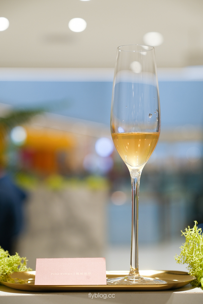 台中北屯｜CAM&Eacute;LIA 山茶花 漢神洲際概念店．台中精品手搖飲新品牌，美美紙提盒和儀式感開香 @飛天璇的口袋