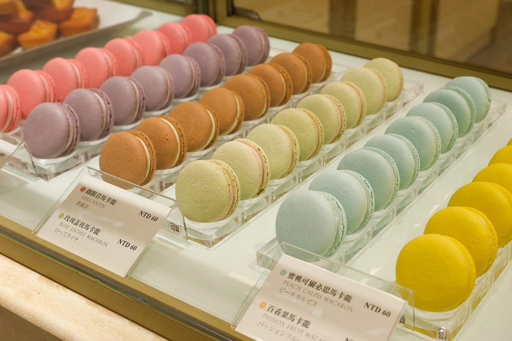 台中北屯｜采采食茶 Cha Cha The．朋友力推杜拜巧克力可麗露，漢神洲際甜點伴手禮推薦 @飛天璇的口袋