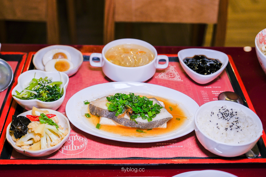 台中南屯｜有春茶館．
