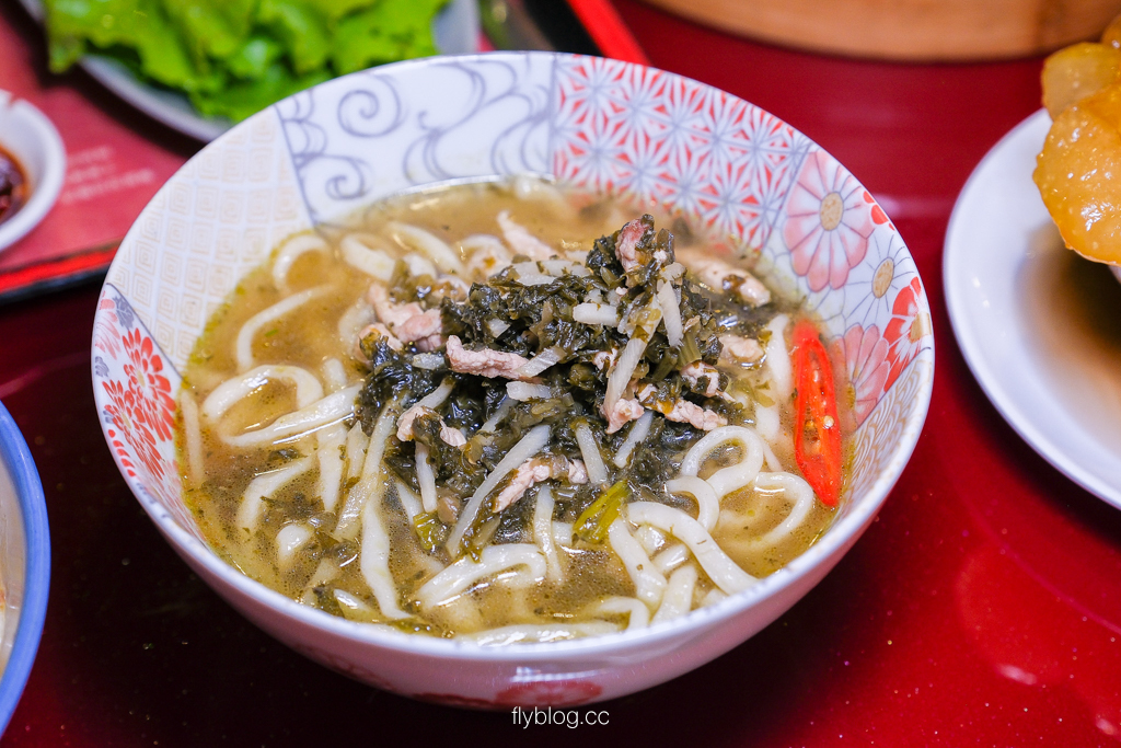 台中南屯｜有春茶館．