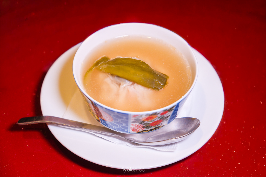 台中南屯｜有春茶館．