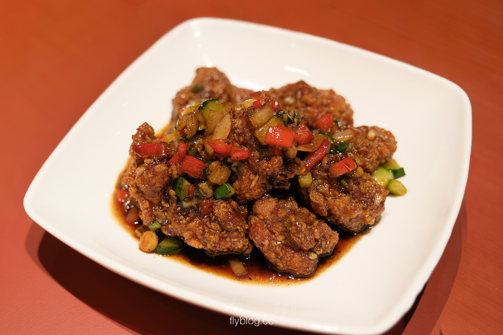台中北屯｜春香飯店．漢神洲際韓式中華料理新品牌，酢醬麵、糖醋肉、乾烹雞吃得到 @飛天璇的口袋
