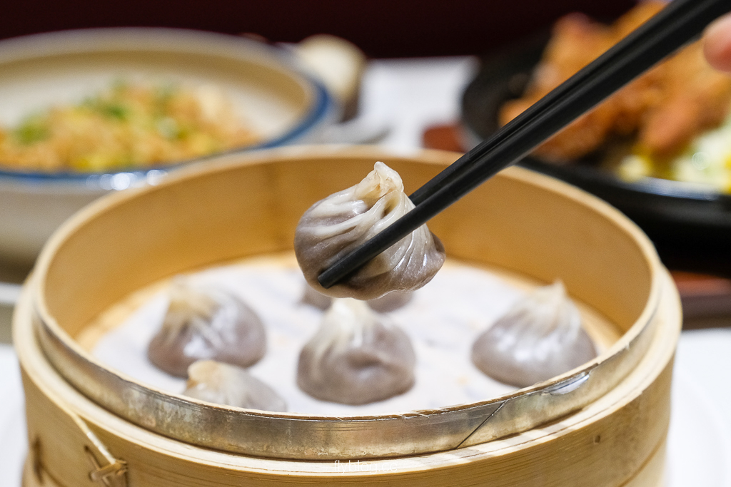 台中北屯｜漢來上海湯包 漢神洲際店．年賣上百萬顆18摺湯包，南台灣最強的小籠湯包 @飛天璇的口袋