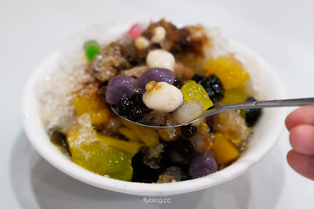 彰化田中｜阿行冰店．原統一冰菓室搬家了，任賢齊也推薦的田中越南冰 @飛天璇的口袋