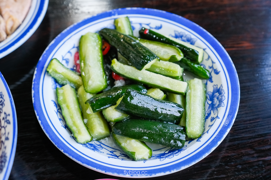 苗栗苑裡｜大鼎夏荷牛肉麵館．苗栗最美玻璃屋牛肉麵，內用還有免費豆花吃到飽 @飛天璇的口袋