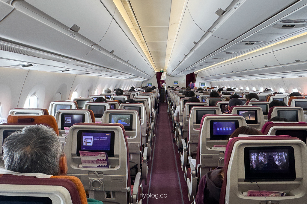 泰國曼谷｜泰國航空．A350-900 台北-曼谷 TG633，座位、機上餐飲與服務完整評測 @飛天璇的口袋