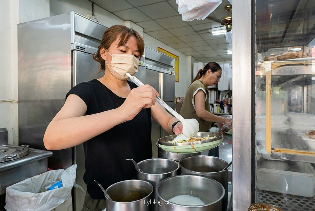 嘉義西區｜涼麵四味果汁文化店．涼麵 果汁=絕配？在地傳承50年的美味