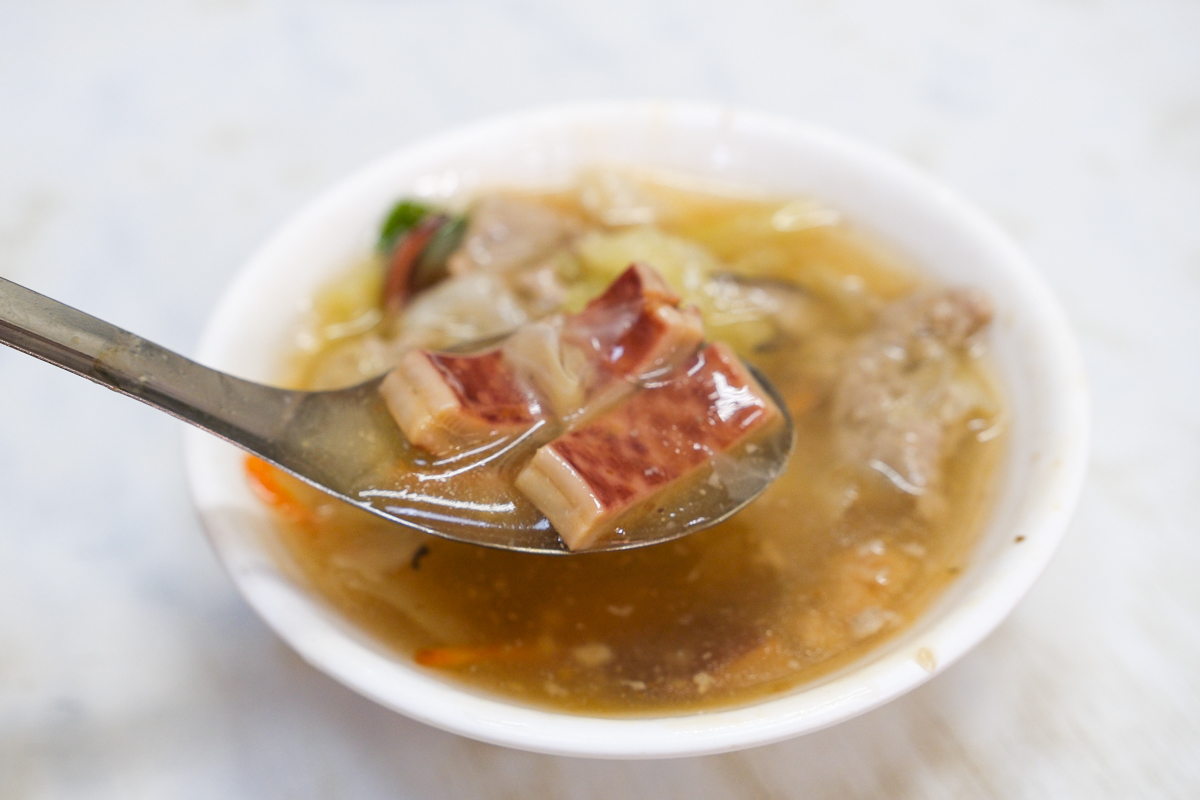 彰化鹿港｜生炒五味．30年古早味辦桌菜，鹿港第一市場排隊美食