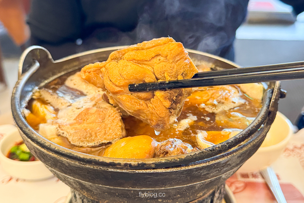 台中南屯｜上海灘租界地．台灣500碗推薦台中懷舊茶館，必點麻油雞和果汁