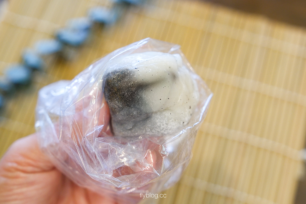 苗栗泰安｜清安秋菊手工麻糬．洗水坑豆腐街美食，現做的客家麻糬