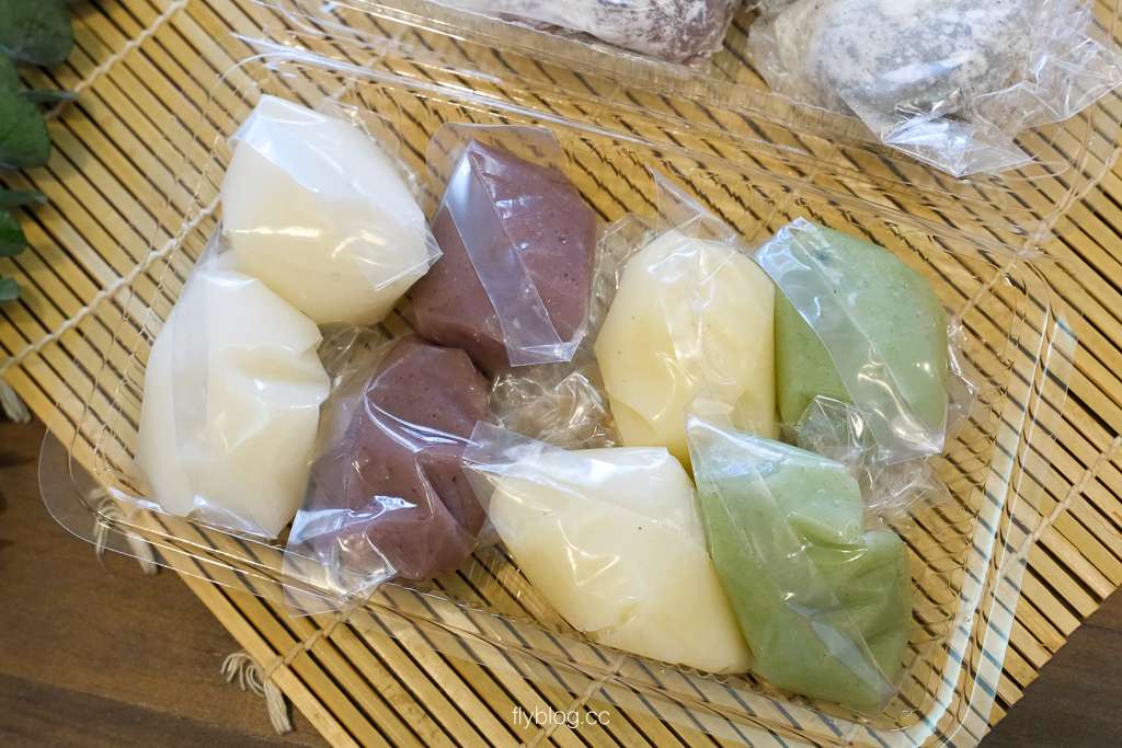 苗栗泰安｜清安秋菊手工麻糬．洗水坑豆腐街美食，現做的客家麻糬