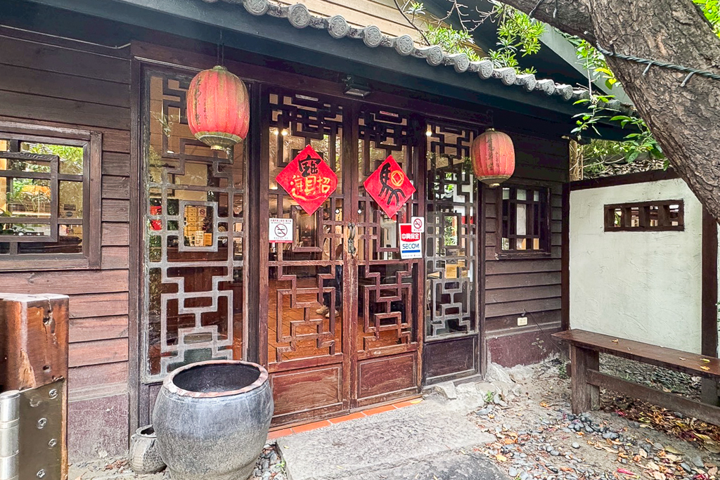 台中南屯｜無為草堂．台中鬧區的世外桃源，米其林綠星的中式茶館