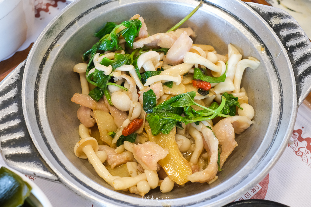 台中北屯｜三本茶藝館．大坑地區人氣美食，用料實在、服務貼心的古厝用餐體驗 @飛天璇的口袋
