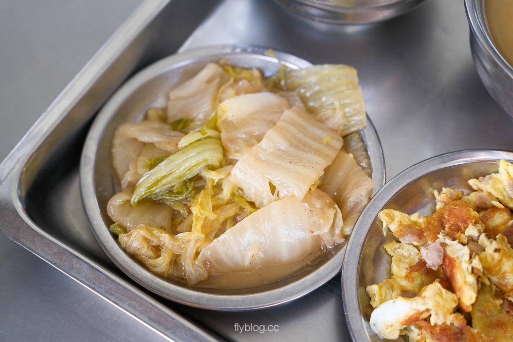 台中東區|大智路蕭爌肉飯.酸菜免費任你加,每天都在排隊的爌肉飯 台中東區|大智路蕭爌肉飯.酸菜免費任你加,每天都在排隊的爌肉飯