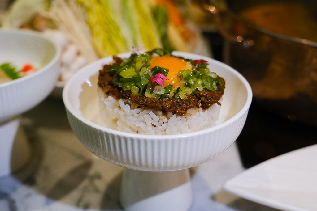 【臺中勤美洲際酒店】開箱台中頂級飯店！采月鍋品粵式海陸火鍋、附設保齡球館的Rolling酒吧、米其林入選明娟樓烤鴨、沐檸百匯早餐 @飛天璇的口袋