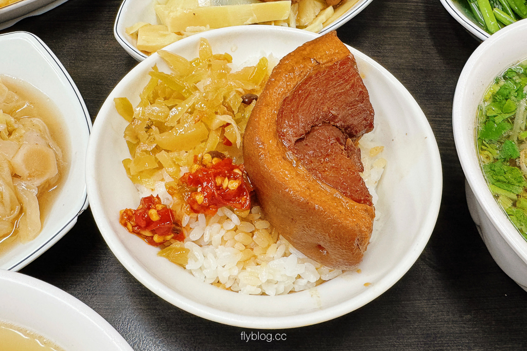 台中北區｜南屯蕭爌肉飯．24小時爌肉飯朝聖！中清路限定美味，深夜肚子餓也不怕 @飛天璇的口袋