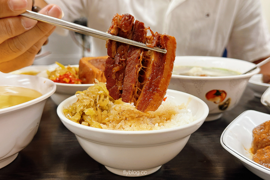 台中北區｜南屯蕭爌肉飯．24小時爌肉飯朝聖！中清路限定美味，深夜肚子餓也不怕 @飛天璇的口袋