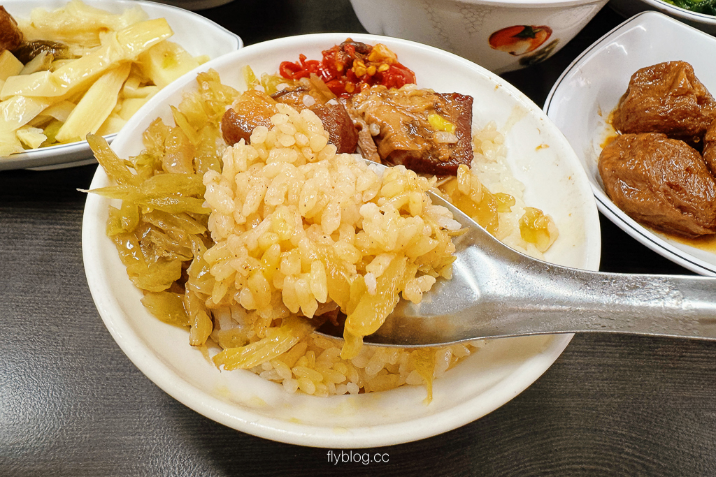 台中北區｜南屯蕭爌肉飯．24小時爌肉飯朝聖！中清路限定美味，深夜肚子餓也不怕 @飛天璇的口袋